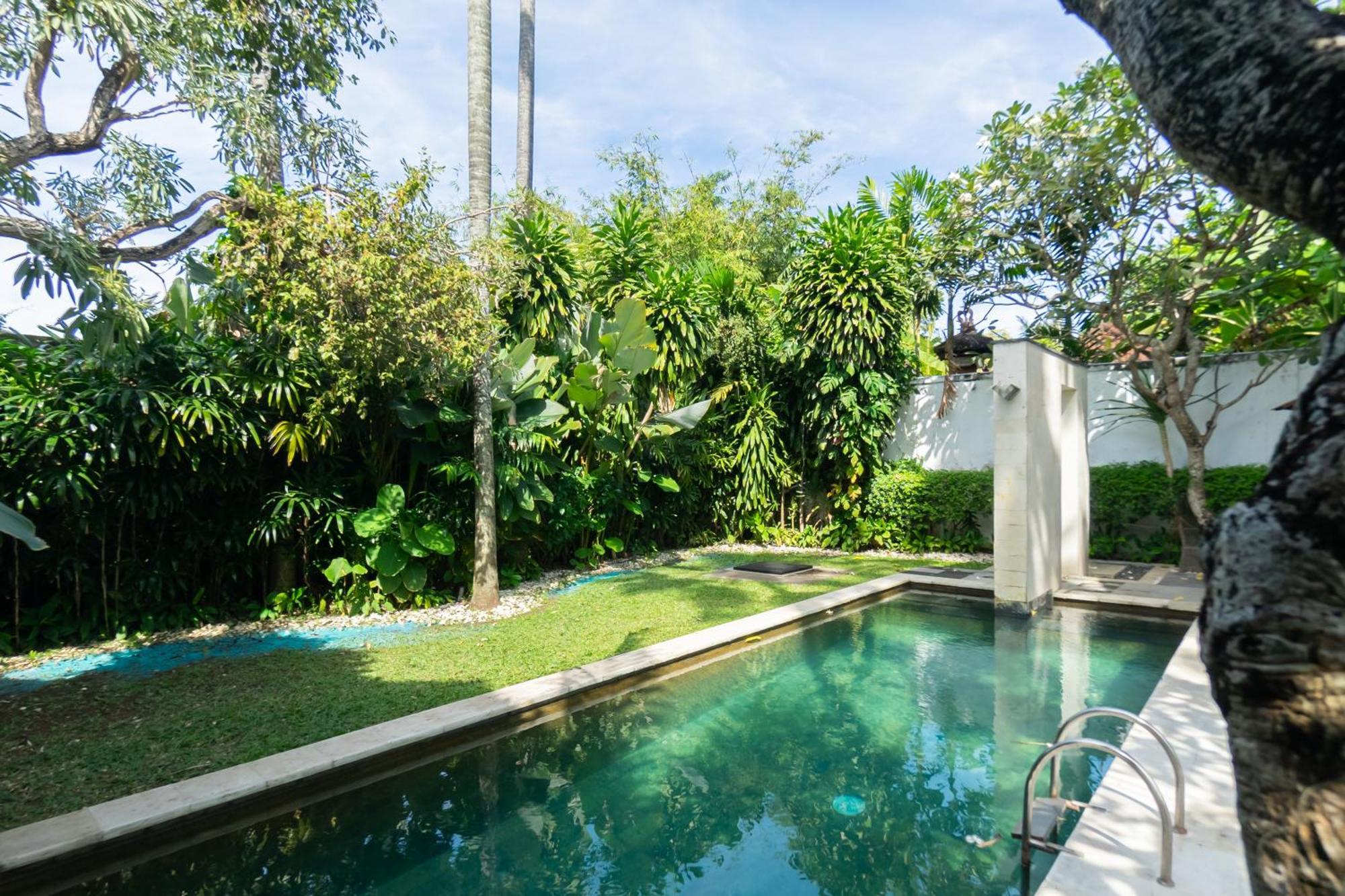 Four On Drupadi Villa Seminyak Exterior foto
