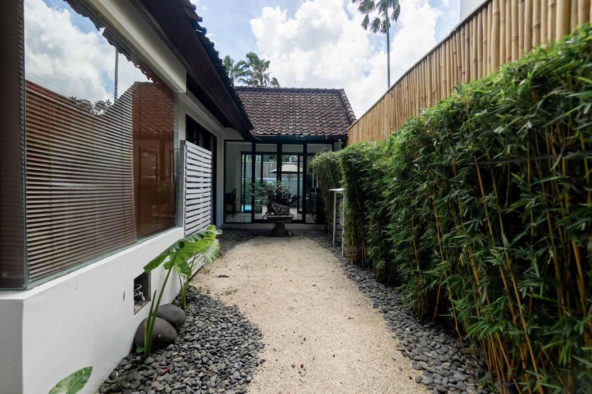 Four On Drupadi Villa Seminyak Exterior foto